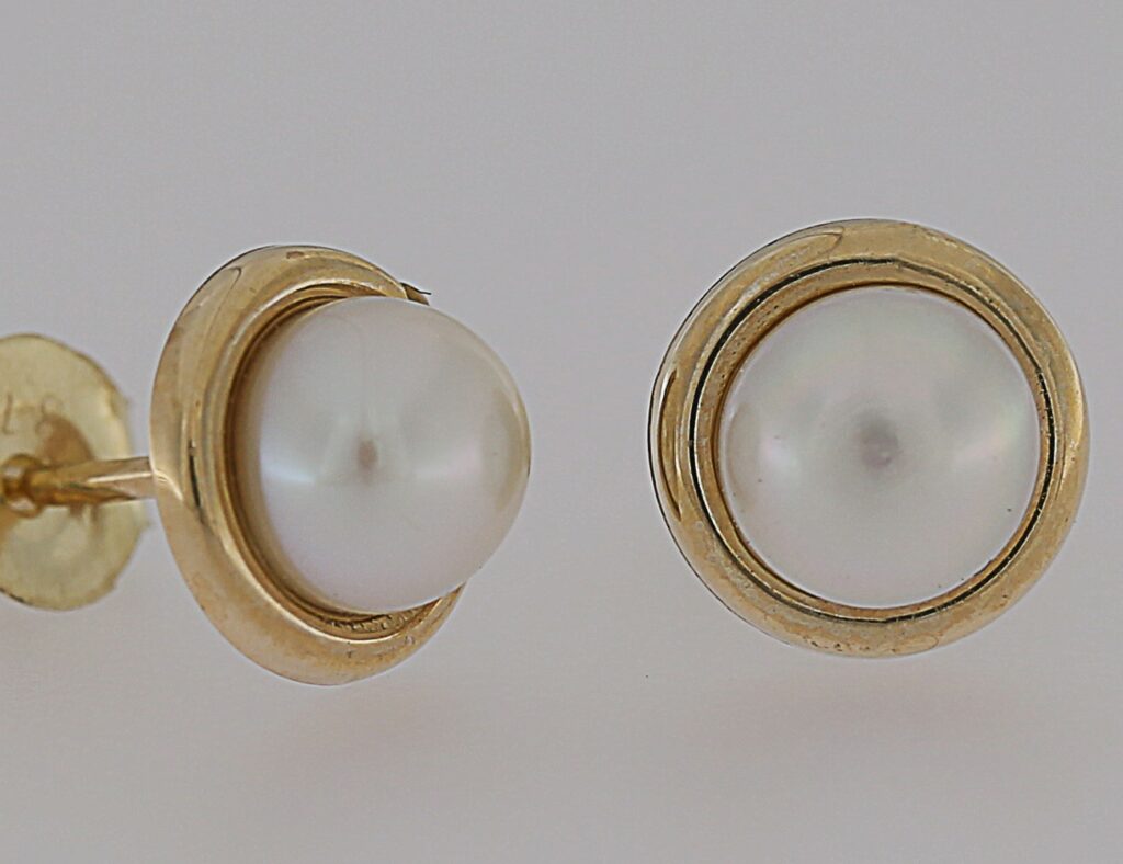 9CT Gold Stud Earring Gold Rim