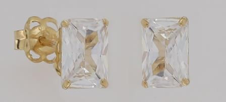 9CT Gold Emerald Cut Cubic Zirconia Stud