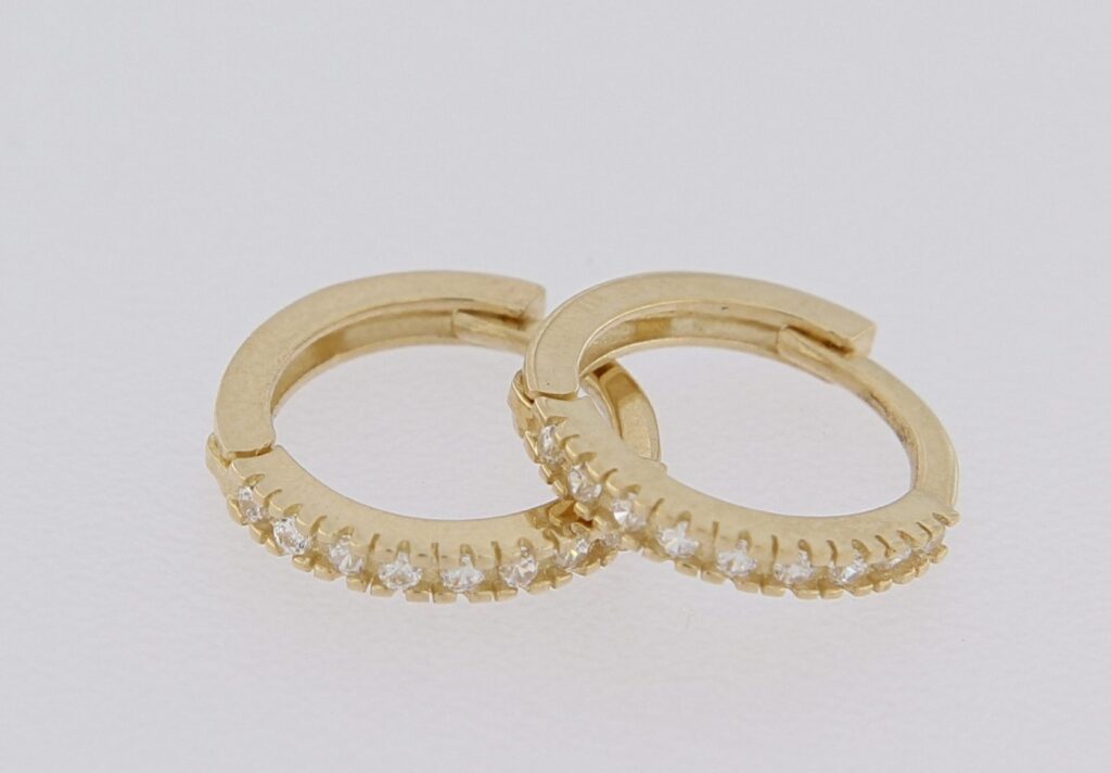 9CT Gold Cubic Zirconia 10mm Huggy