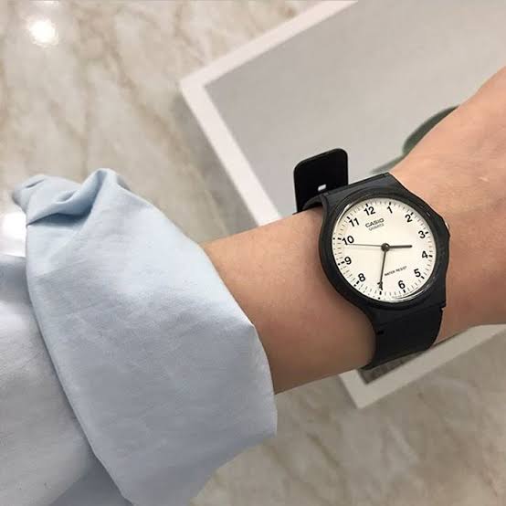 Casio MQ-24-7BDLF Standard Collection