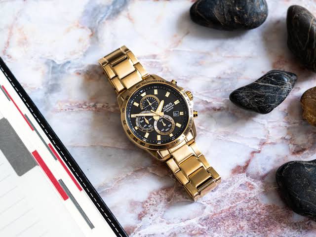 Lorus Mens Gold Chronograph Watch RM358JX9
