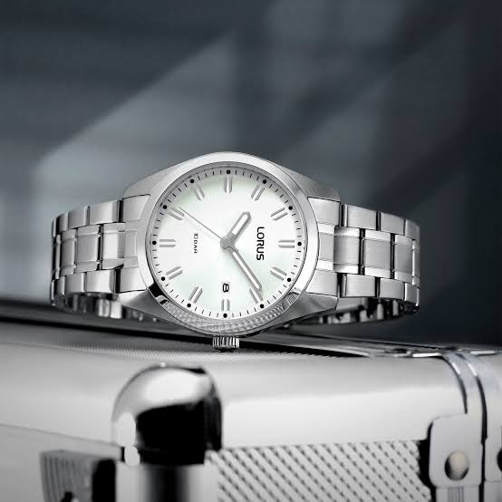 Lorus Mens Analog White Dial Watch