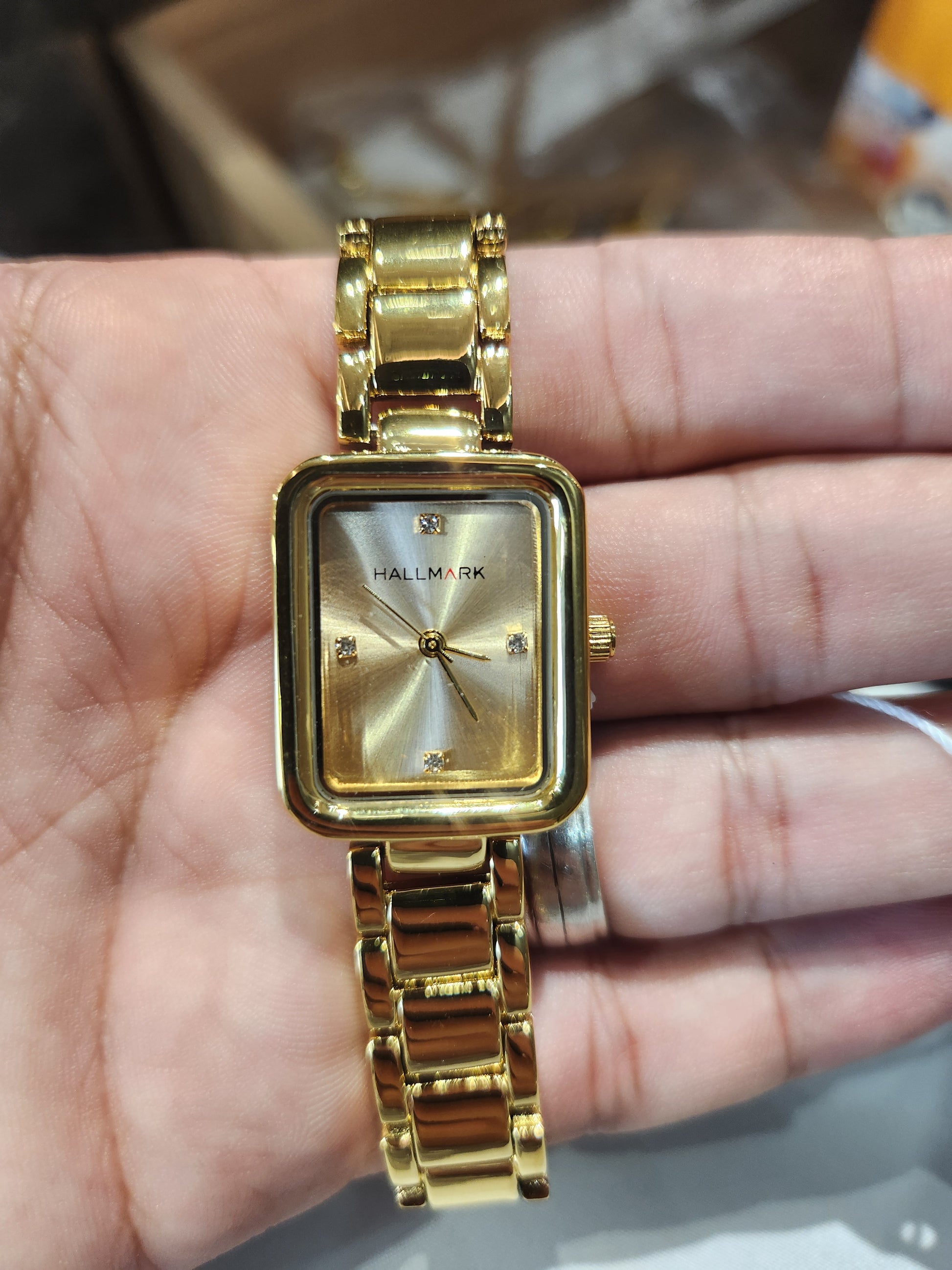 Hallmark HA1518C