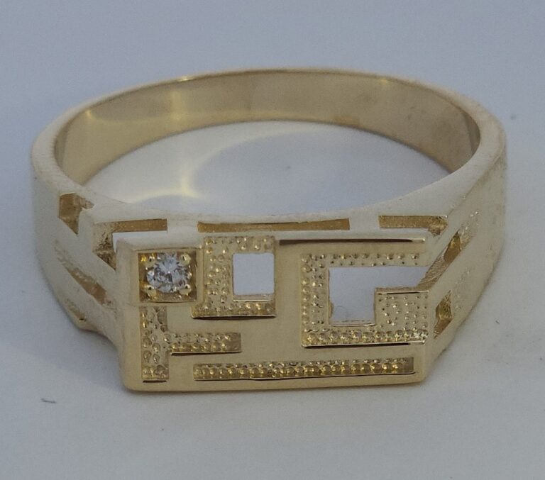 9CT Gold Medium Picasso Ring.033CT Lab Grown Diamond